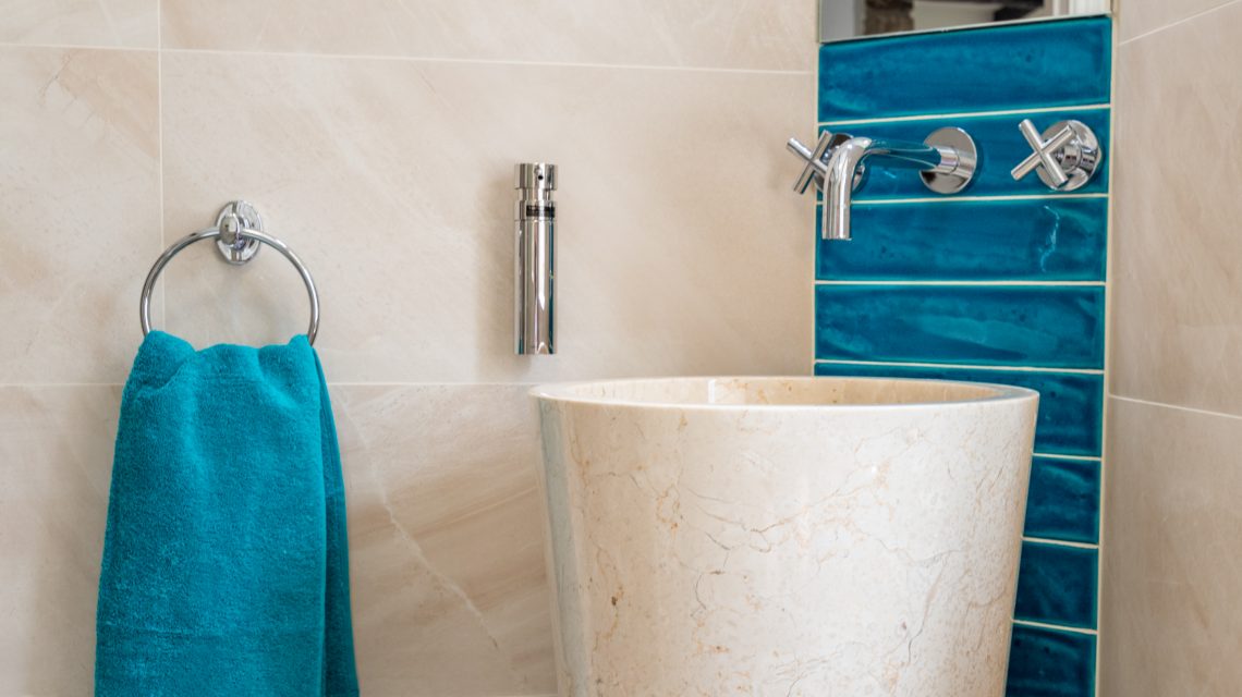 Cider Barn shower room