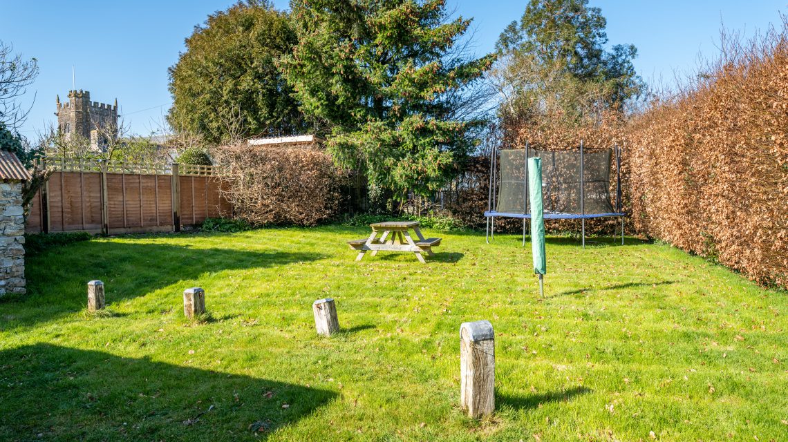 Cider Barn garden